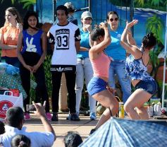 Foto de la galería: Tres mil vecinos disfrutaron del "Barrio Feliz" en la Escuela 809