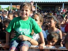 Foto de la galería: Tres mil vecinos disfrutaron del "Barrio Feliz" en la Escuela 809