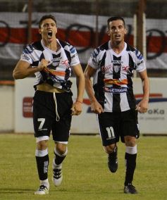 Foto de la galería: Guaraní no pudo con For Ever: fue 1 a 1