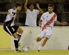 Foto de la galería: Guaraní no pudo con For Ever: fue 1 a 1