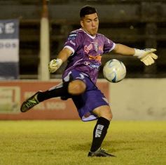 Foto de la galería: Guaraní no pudo con For Ever: fue 1 a 1