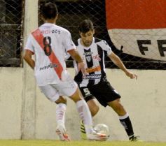 Foto de la galería: Guaraní no pudo con For Ever: fue 1 a 1