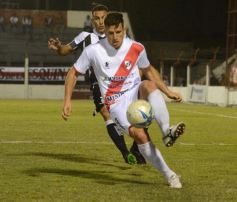 Foto de la galería: Guaraní no pudo con For Ever: fue 1 a 1