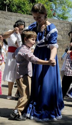 Foto de la galería: Día de la Tradición a pura emoción en el Colegio del Carmen