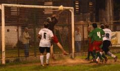 Foto de la galería: Los cracks de Brown y Atlético Posadas brillaron como antaño