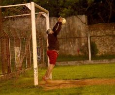 Foto de la galería: Los cracks de Brown y Atlético Posadas brillaron como antaño