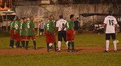 Foto de la galería: Los cracks de Brown y Atlético Posadas brillaron como antaño