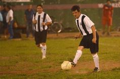 Foto de la galería: Los cracks de Brown y Atlético Posadas brillaron como antaño