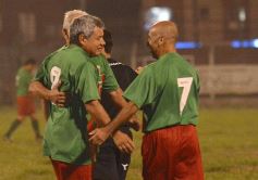 Foto de la galería: Los cracks de Brown y Atlético Posadas brillaron como antaño