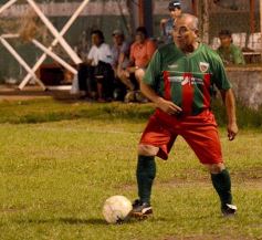 Foto de la galería: Los cracks de Brown y Atlético Posadas brillaron como antaño