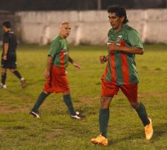 Foto de la galería: Los cracks de Brown y Atlético Posadas brillaron como antaño