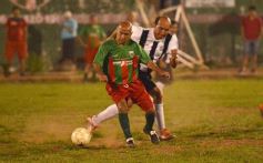 Foto de la galería: Los cracks de Brown y Atlético Posadas brillaron como antaño