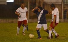 Sixto Fotografías. Deportes. Torneo de Veteranos - Las leyendas de Guaraní y Huracán revivieron viejos tiempos