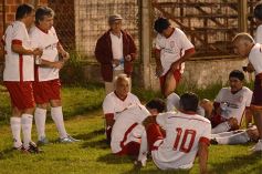 Foto de la galería: Las leyendas de Guaraní y Huracán revivieron viejos tiempos