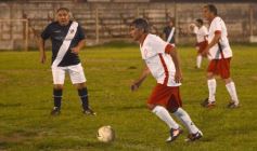 Foto de la galería: Las leyendas de Guaraní y Huracán revivieron viejos tiempos