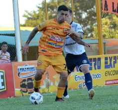 Foto de la galería: Crucero-Indpendiente Rivadavia: empate polémico en Santa Inés