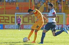 Foto de la galería: Crucero-Indpendiente Rivadavia: empate polémico en Santa Inés