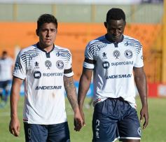 Foto de la galería: Crucero-Indpendiente Rivadavia: empate polémico en Santa Inés