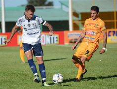 Foto de la galería: Crucero-Indpendiente Rivadavia: empate polémico en Santa Inés