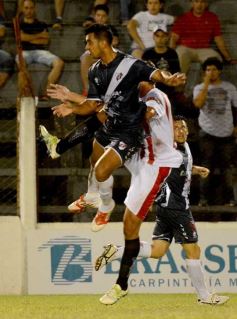 Foto de la galería: Traspié de Guaraní en Villa Sarita: perdió con Patria de Formosa