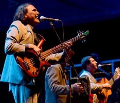 Foto de la galería: Baile, canto y emoción en la segunda noche del Festival del Litoral