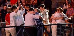 Foto de la galería: Baile, canto y emoción en la segunda noche del Festival del Litoral