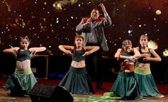 Foto de la galería: Baile, canto y emoción en la segunda noche del Festival del Litoral