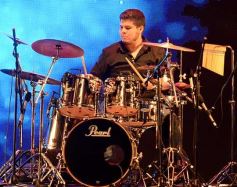 Foto de la galería: Baile, canto y emoción en la segunda noche del Festival del Litoral