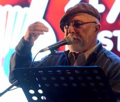 Foto de la galería: Baile, canto y emoción en la segunda noche del Festival del Litoral