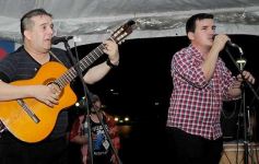 Foto de la galería: Baile, canto y emoción en la segunda noche del Festival del Litoral