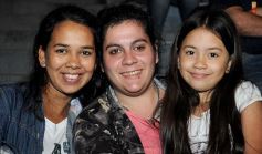 Foto de la galería: Baile, canto y emoción en la segunda noche del Festival del Litoral