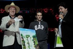 Foto de la galería: Baile, canto y emoción en la segunda noche del Festival del Litoral