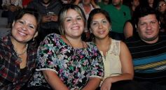 Foto de la galería: Baile, canto y emoción en la segunda noche del Festival del Litoral