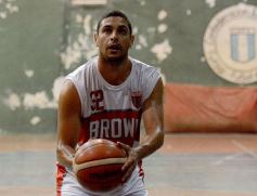 Foto de la galería: 2 de Abril confirmó su excelente momento ante Brown en Villa Urquiza