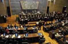Foto de la galería: Reeligieron a Carlos Rovira para presidir el Poder Legislativo