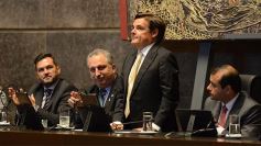 Foto de la galería: Reeligieron a Carlos Rovira para presidir el Poder Legislativo