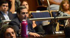 Foto de la galería: Reeligieron a Carlos Rovira para presidir el Poder Legislativo