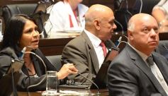 Foto de la galería: Reeligieron a Carlos Rovira para presidir el Poder Legislativo
