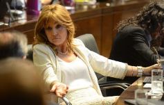 Foto de la galería: Reeligieron a Carlos Rovira para presidir el Poder Legislativo