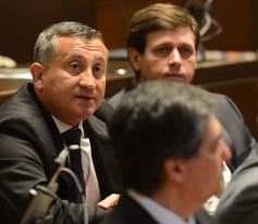 Foto de la galería: Reeligieron a Carlos Rovira para presidir el Poder Legislativo