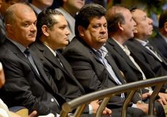 Foto de la galería: Reeligieron a Carlos Rovira para presidir el Poder Legislativo