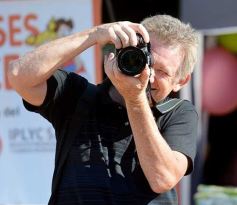 Foto de la galería: Barrio Feliz llevó toda su alegría a la plaza Sarmiento de Villa Cabello