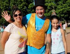 Foto de la galería: Barrio Feliz llevó toda su alegría a la plaza Sarmiento de Villa Cabello