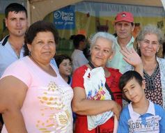 Foto de la galería: Barrio Feliz llevó toda su alegría a la plaza Sarmiento de Villa Cabello