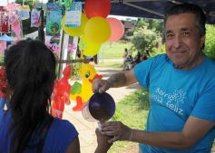 Foto de la galería: Barrio Feliz llevó toda su alegría a la plaza Sarmiento de Villa Cabello