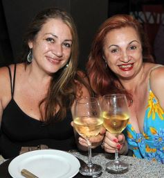 Foto de la galería: ¿Qué hacer un sábado a la noche? Itakuá, sin dudarlo