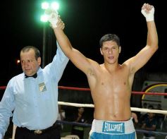 Foto de la galería: “La Joya” Andino se lució en la velada boxística del Atlético