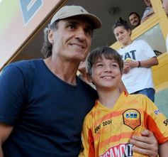 Foto de la galería: Con Cabezón Ruggeri en la tribuna, Crucero cortó la racha: derrotó a Flandria de local