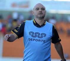 Foto de la galería: Con Cabezón Ruggeri en la tribuna, Crucero cortó la racha: derrotó a Flandria de local