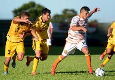 Foto de la galería: Con Cabezón Ruggeri en la tribuna, Crucero cortó la racha: derrotó a Flandria de local